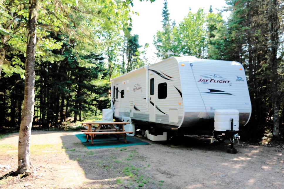 Départ timide de la saison du camping au Québec